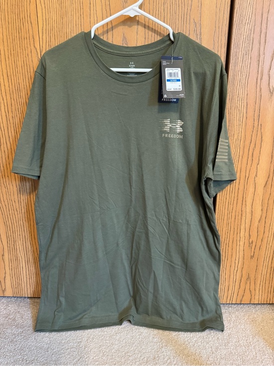 Under Armour Other - Under Armour Freedom Short Sleeve Tee in Olive Green